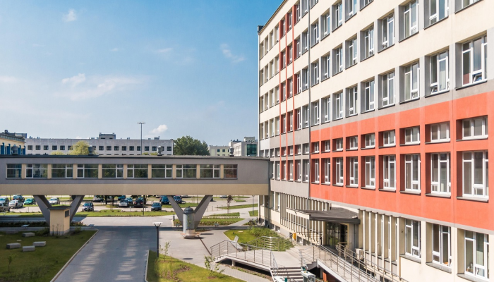 约克大学最新疫情：全球健康危机中的校园故事